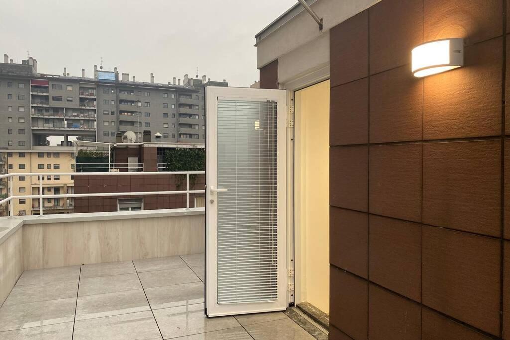 Attico Milano-Bicocca Apartman Kültér fotó
